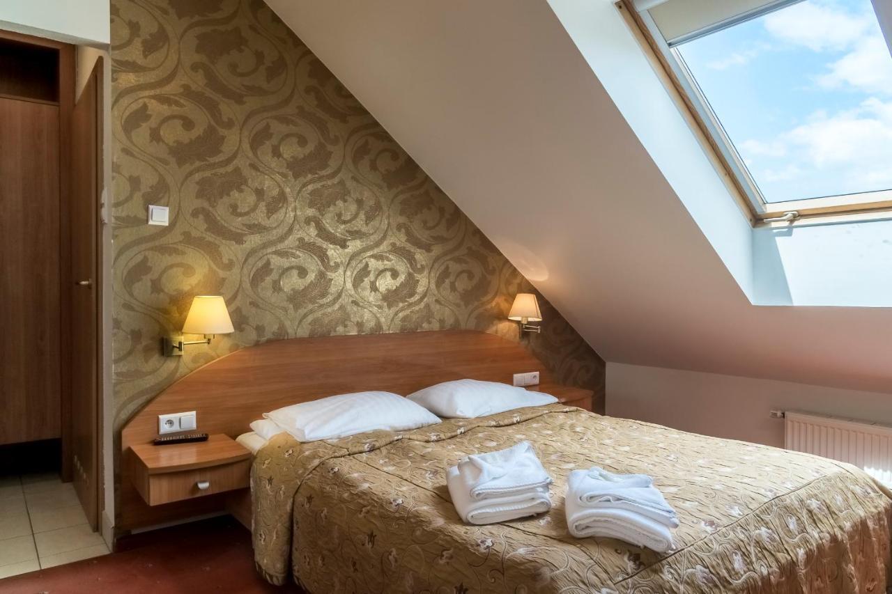 Hotel Karczowka Κίελτσε Εξωτερικό φωτογραφία