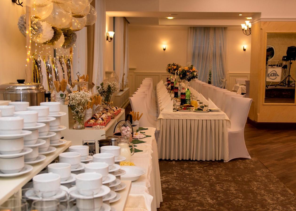 Hotel Karczowka Κίελτσε Εξωτερικό φωτογραφία