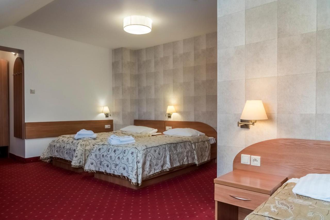Hotel Karczowka Κίελτσε Εξωτερικό φωτογραφία